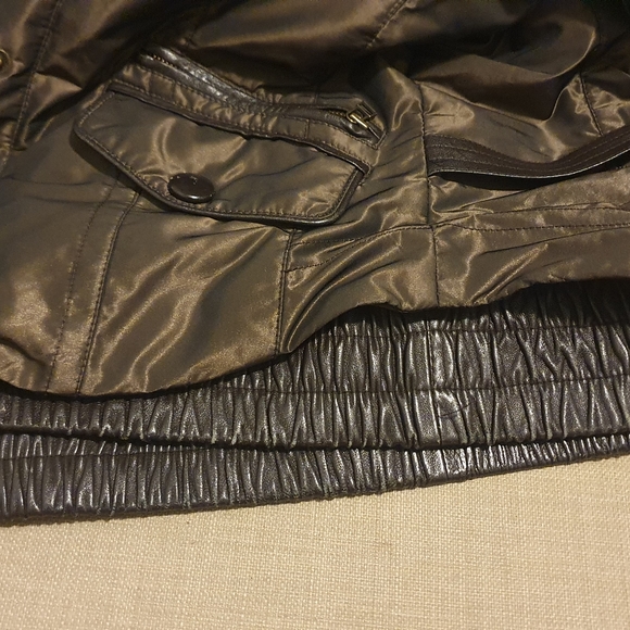 Danier Thinsulate Bomber with Removable Rabbit Fur Collar 2XS Brown - Picture 12 of 16